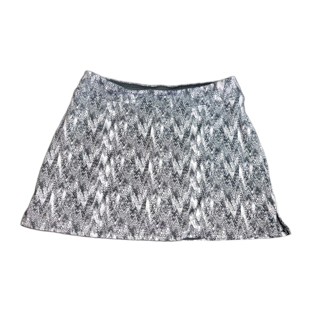 Women’s MED Tranquility SKORT Black And White Active Athletic Shorts With Skirt